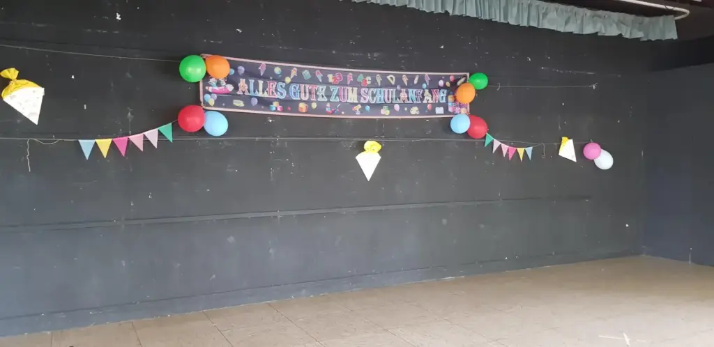 geschmückte Aula