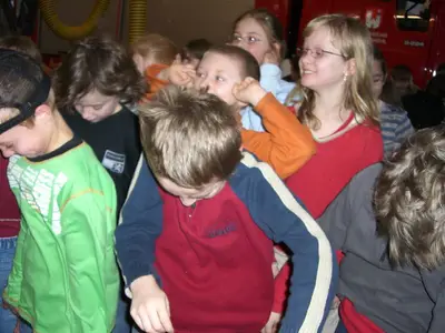Foto 26 aus der Archivgalerie Feuerwehrbesuch der Klassen 3 (2008)