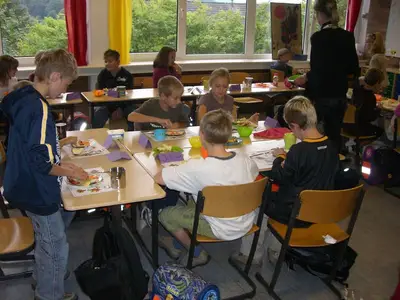 Foto 1 aus der Archivgalerie Gesundes Frühstück - Schulmilch Projekt (2008)