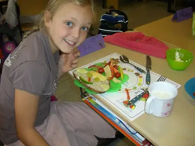 Foto 3 aus der Archivgalerie Gesundes Frühstück - Schulmilch Projekt (2008)