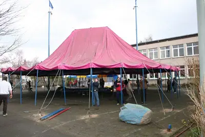 Foto 7 aus der Archivgalerie Zirkuswoche Zeltaufbau (2008)