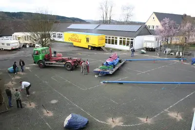 Foto 16 aus der Archivgalerie Zirkuswoche Zeltaufbau (2008)