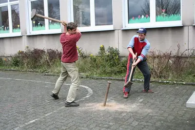 Foto 18 aus der Archivgalerie Zirkuswoche Zeltaufbau (2008)