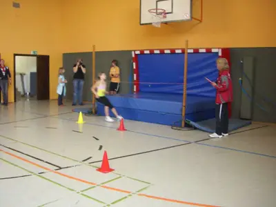 Foto 4 aus der Archivgalerie Hochsprung-Wettkampf mit Heike Henkel (2009)
