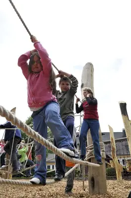 Foto 1 aus der Archivgalerie Seilgarten (2009)