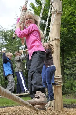 Foto 23 aus der Archivgalerie Seilgarten (2009)