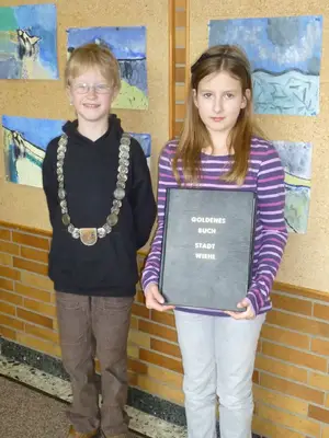 Foto 2 aus der Archivgalerie Besuch des Bürgermeisters (2010)