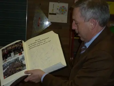 Foto 7 aus der Archivgalerie Besuch des Bürgermeisters (2010)