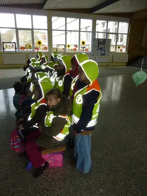 Foto 5 aus der Archivgalerie 49 Schulanfänger leuchten (2011)