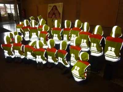 Foto 11 aus der Archivgalerie 49 Schulanfänger leuchten (2011)