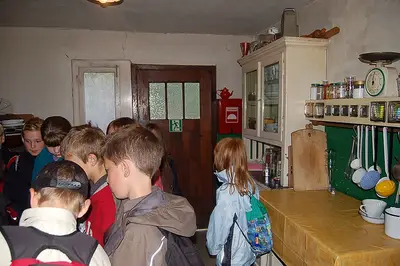Foto 22 aus der Archivgalerie Besuch der 3. Klassen im Freilichtmuseum (2011)
