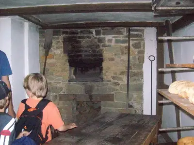 Foto 43 aus der Archivgalerie Besuch der 3. Klassen im Freilichtmuseum (2011)