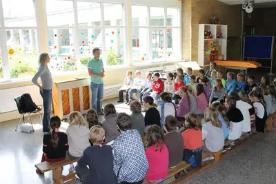 Foto 1 aus der Archivgalerie Heike Henkel ehrt Hochspringer (2011)