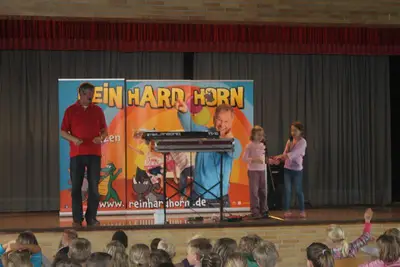Foto 7 aus der Archivgalerie Lachen, Singen, Tanzen mit Reinhard Horn (2011)