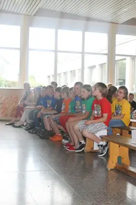 Foto 1 aus der Archivgalerie Letzter Schultag 2011 / 2012 - Verabschiedung der 4. Klassen (2011)