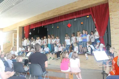 Foto 2 aus der Archivgalerie Ohrenschmaus der Oberwiehler Schulchöre (2011)