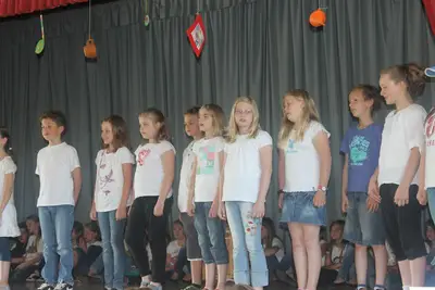 Foto 8 aus der Archivgalerie Ohrenschmaus der Oberwiehler Schulchöre (2011)