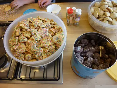 Foto 9 aus der Archivgalerie Weihnachtsbäckerei (2011)