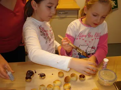 Foto 26 aus der Archivgalerie Weihnachtsbäckerei (2011)