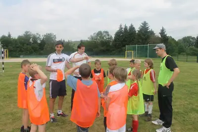 Foto 16 aus der Archivgalerie DFB-Mobil besucht die Fußball-AG (2012)