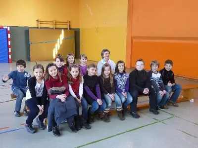 Foto 1 aus der Archivgalerie Viertklässler wollen hoch hinaus (2012)