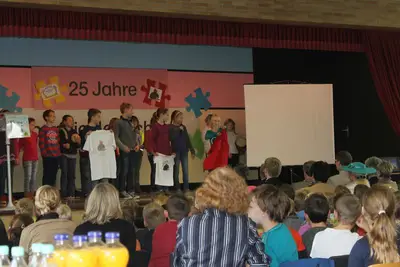 Foto 11 aus der Archivgalerie 25 Jahre Oberwiehler Schulen (2013)