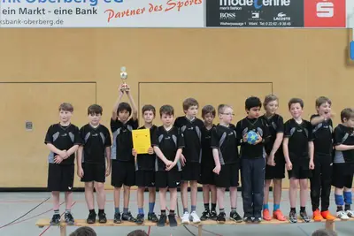Foto 24 aus der Archivgalerie Endrunde Handballturnier der Grundschulen "Homburgische Gemeinden" (2013)