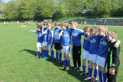 Foto 3 aus der Archivgalerie Fußballturnier Wiehler Grundschulen 2013 (2013)