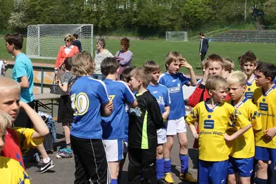 Foto 8 aus der Archivgalerie Fußballturnier Wiehler Grundschulen 2013 (2013)