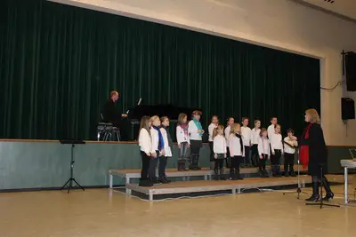 Foto 3 aus der Archivgalerie Jugend musiziert Chor Klasse 2 (2013)