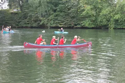 Foto 5 aus der Archivgalerie Kanurennen bei dem Fabrikfest Oberwiehl (2013)