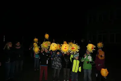 Foto 7 aus der Archivgalerie Martinsumzug 2013 der Grundschule Oberwiehl (2013)