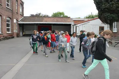 Foto 21 aus der Archivgalerie Schüleraustausch mit Hem 2013 (2013)