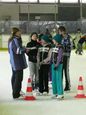 Foto 4 aus der Archivgalerie Stadtmeisterschaften Eislaufen für Grundschulen (2013)