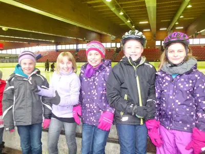 Foto 16 aus der Archivgalerie Stadtmeisterschaften Eislaufen für Grundschulen (2013)