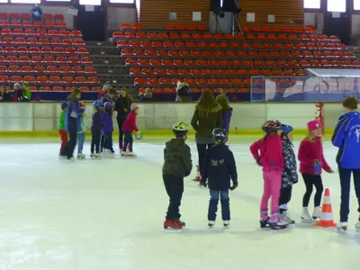 Foto 23 aus der Archivgalerie Stadtmeisterschaften Eislaufen für Grundschulen (2013)