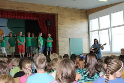 Foto 20 aus der Archivgalerie Verabschiedung Klassen 4 (2013)