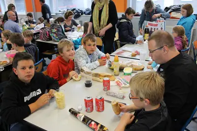 Foto 6 aus der Archivgalerie Besuch der Partnerschule in Hem (Frankreich) 2014 (2014)