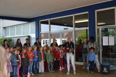 Foto 2 aus der Archivgalerie Einschulung Grundschule Oberwiehl 2014 (2014)