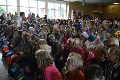 Foto 8 aus der Archivgalerie Einschulung Grundschule Oberwiehl 2014 (2014)