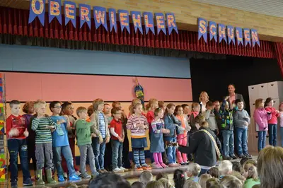 Foto 9 aus der Archivgalerie Einschulung Grundschule Oberwiehl 2014 (2014)