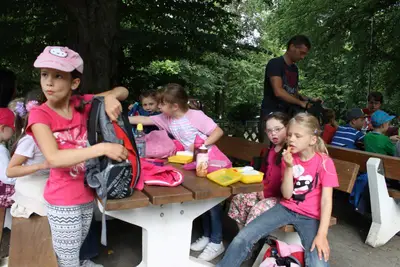 Foto 28 aus der Archivgalerie Gang zur Tropfsteinhöhle Klassen 1 (2014)