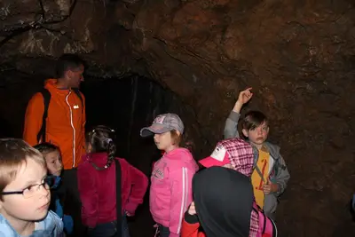 Foto 30 aus der Archivgalerie Gang zur Tropfsteinhöhle Klassen 1 (2014)