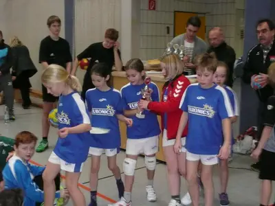 Foto 9 aus der Archivgalerie Stadtmeisterschaften Wiehler Grundschulen im Handball - Vorrunde (2014)