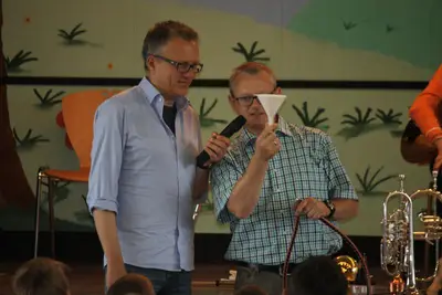 Foto 3 aus der Archivgalerie Das Blech kommt! WDR zu Gast in Oberwiehl (2015)
