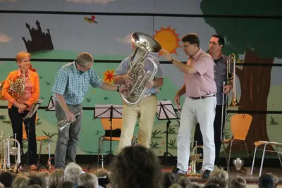 Foto 9 aus der Archivgalerie Das Blech kommt! WDR zu Gast in Oberwiehl (2015)