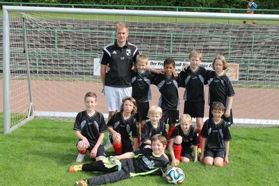Foto 12 aus der Archivgalerie Fußballturnier Wiehler Grundschulen 2015 (2015)