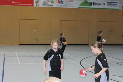 Foto 2 aus der Archivgalerie Handball Kreismeisterschaften der Homburgischen Grundschule 2015 (2015)