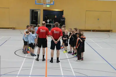 Foto 4 aus der Archivgalerie Handball Kreismeisterschaften der Homburgischen Grundschule 2015 (2015)