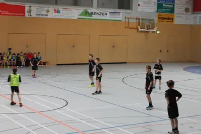 Foto 11 aus der Archivgalerie Handball Kreismeisterschaften der Homburgischen Grundschule 2015 (2015)
